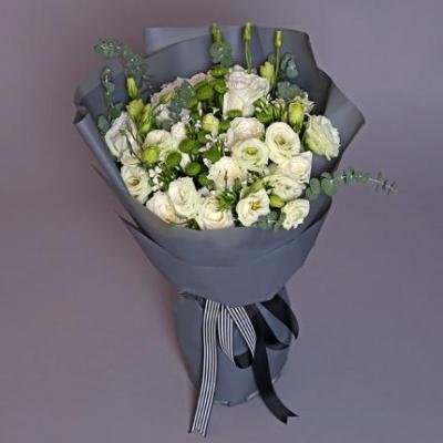 19枝白玫瑰花束 同城鲜花配送